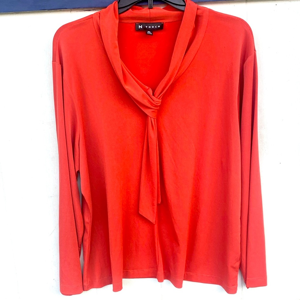 N touch, slinky top with one sided tye